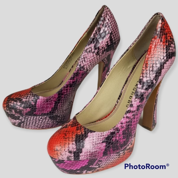 Chinese Laundry "Move Over" snakeskin print platforms size 8 - Picture 14 of 15